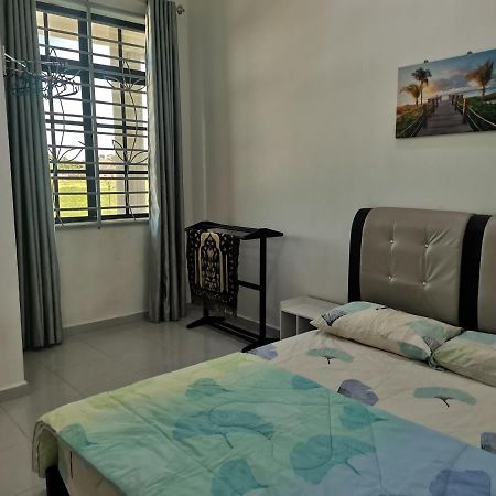 Homestay Pasir Tumboh Kota Bharu Exterior photo