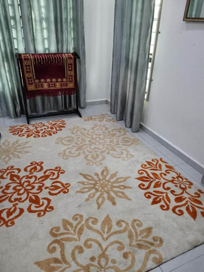 Homestay Pasir Tumboh Kota Bharu Exterior photo